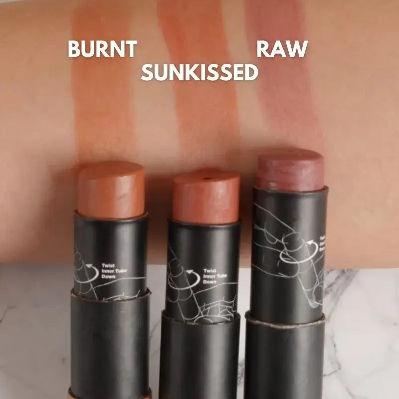 Natural Tinted Lip Balm + 2 % Hyaluronic Acid Moist Lips